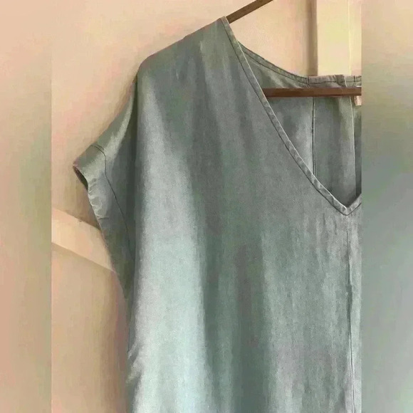 Anthropologie Darla Chambray Short  Button Back Blue Denim Dress Pockets size M - Picture 7 of 7